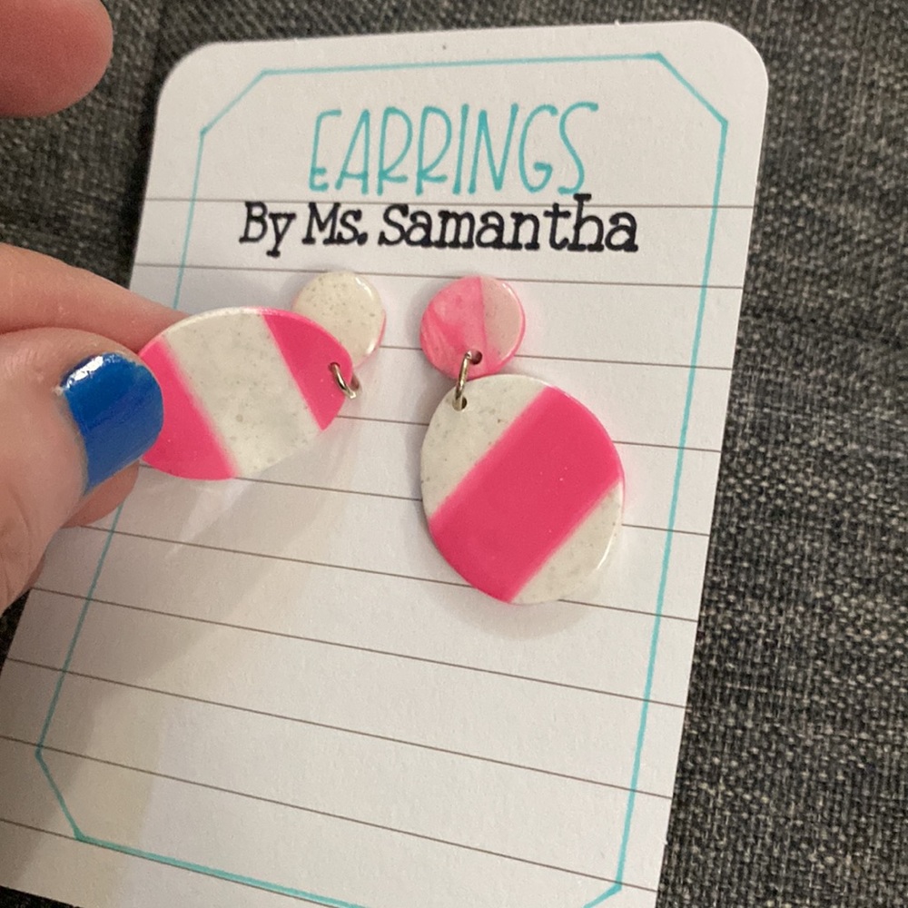 Clay Earrings - Picture 3 of 6